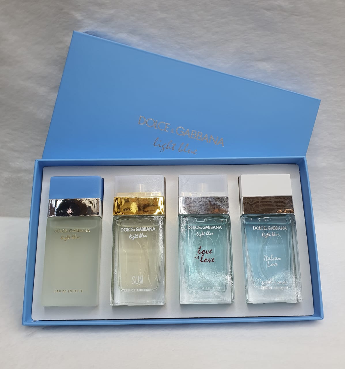 DOLCE AND GABBANA 4 IN 1 GIFT SET 4 × 30ML